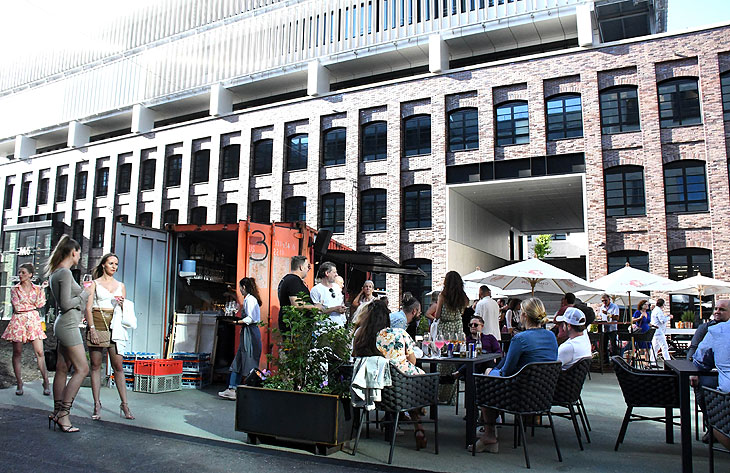 "Die Cutlerei" in der Macherei in Berg am Laim &ouml;ffnete im Fr&uuml;hsommer 2022 (&copy;Foto: Ingrid Grossmann)